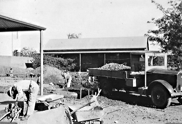1934_parish_house_truck