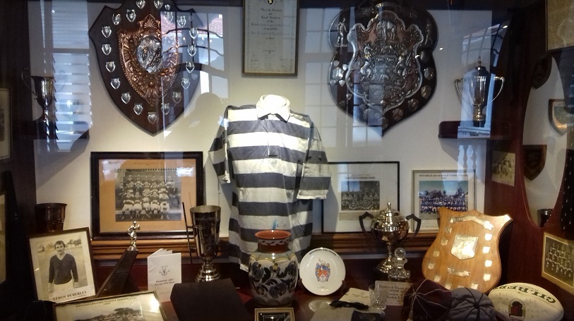 cl_hart_rugby_museum_shield_display_4303