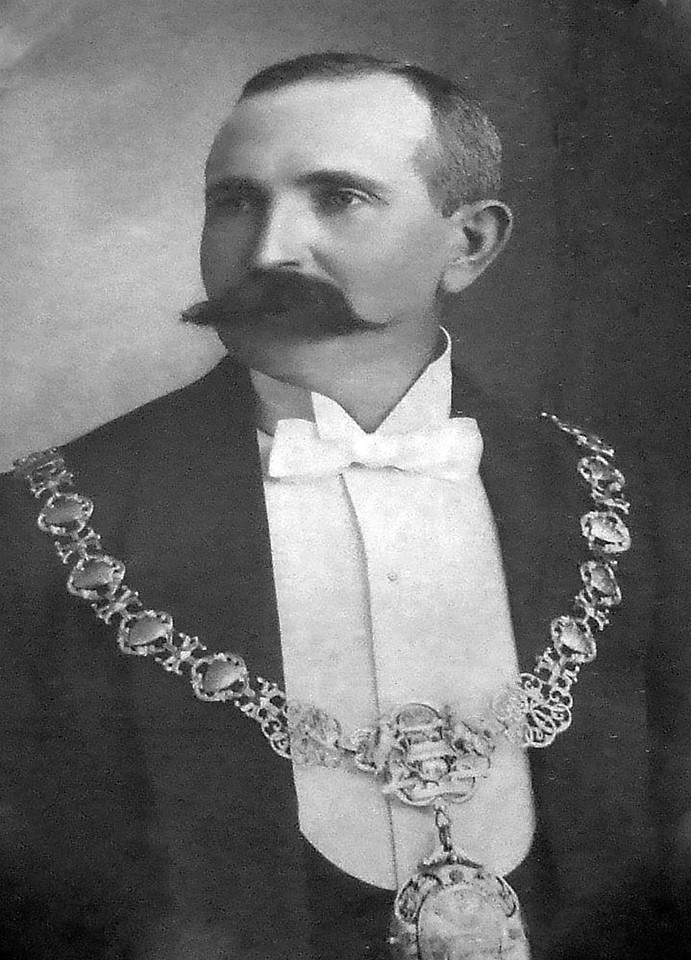 ed_mayor_1902-04_scott.JPG