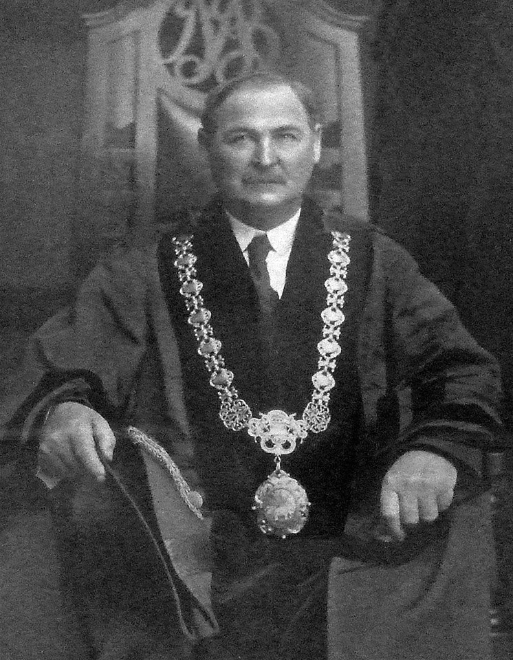 ed_mayor_1924-27_barbour.JPG